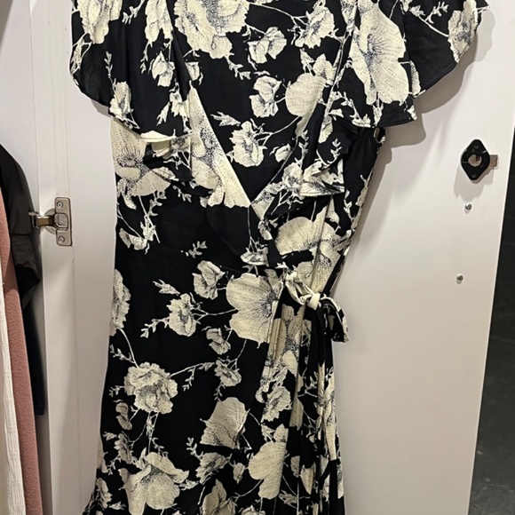 Free People wrap around dress - Picture 11 of 12